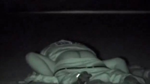 Молодая красотка трахал после просмотра VR порно