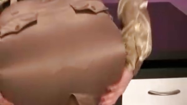 Японский MILF Юна Шира делает ее прекрасным бобрам потрясающе