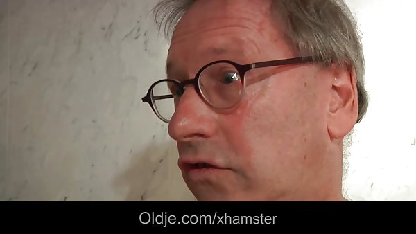 Ева Нотти заставляла его кончить